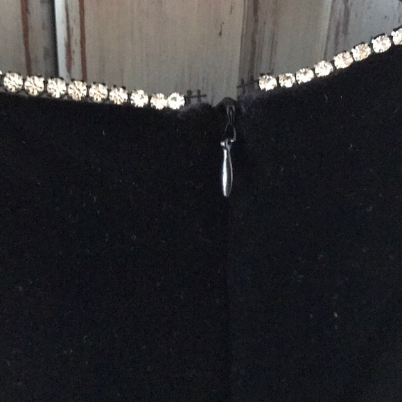 Dress - Picture 3 of 4